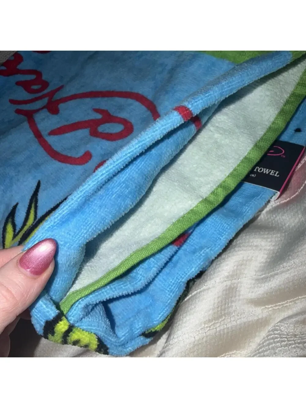 AUTHENTIC ED HARDY 100% COTTON BEACH TOWEL, 36